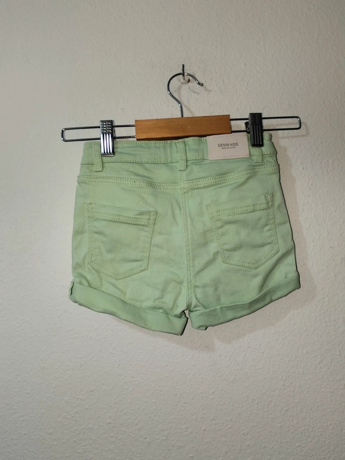 Short verde – TEX – taille 5 ans / 110 cm 2