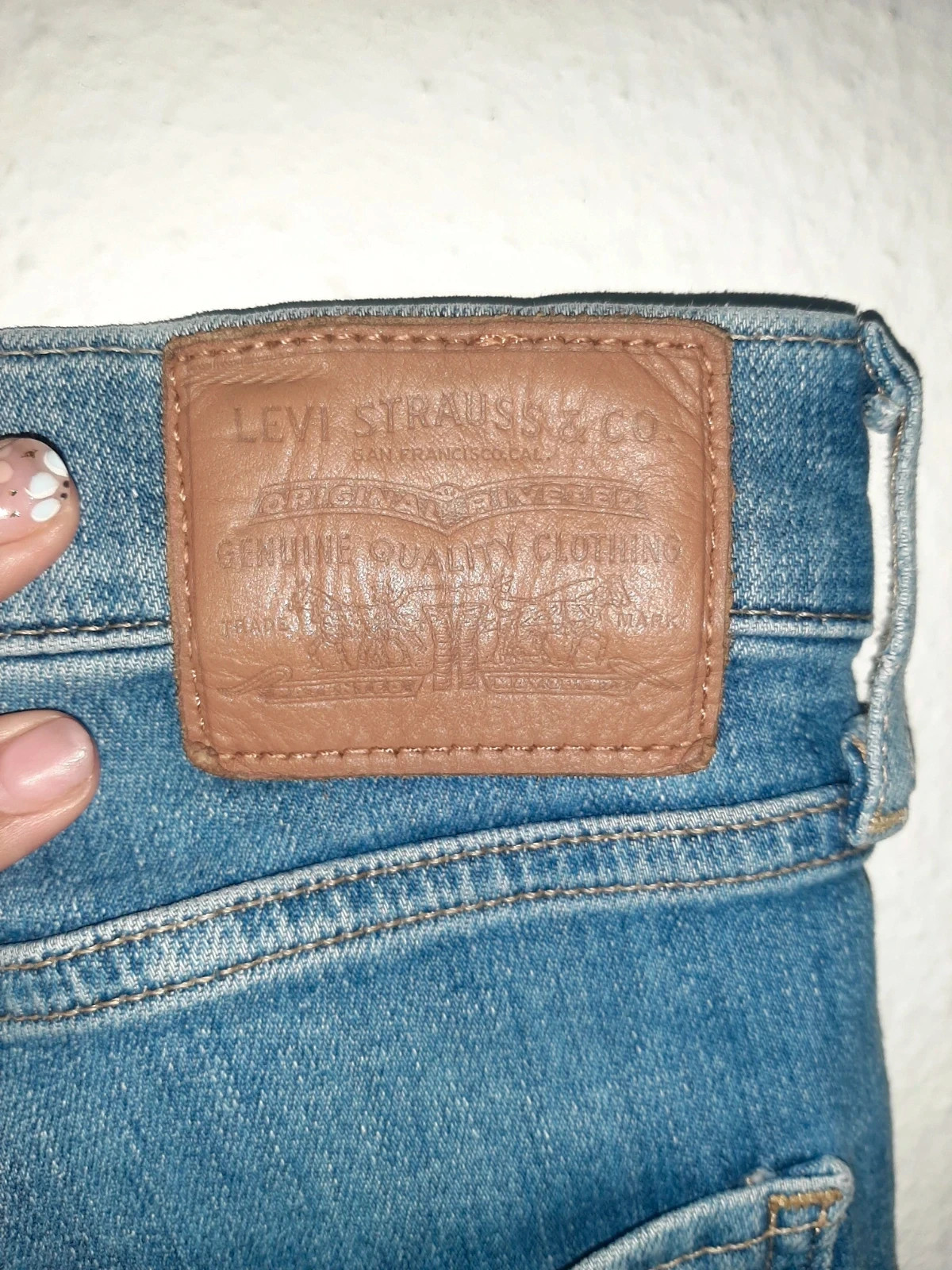 Pantalones Levis – Levi's – taille S / 36 / 8 5