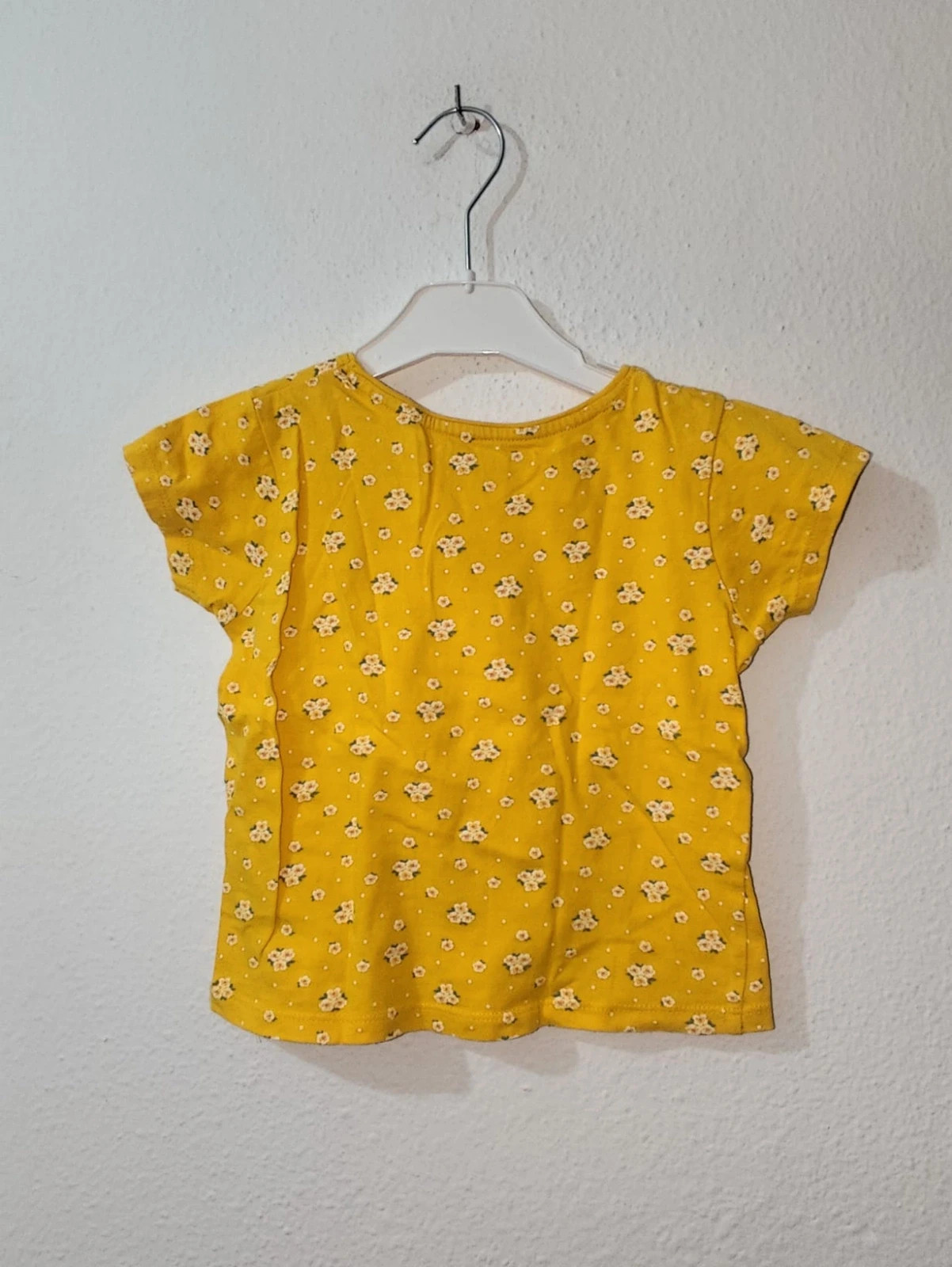 Camiseta amarilla – Primark – taille 6 ans / 116 cm 2