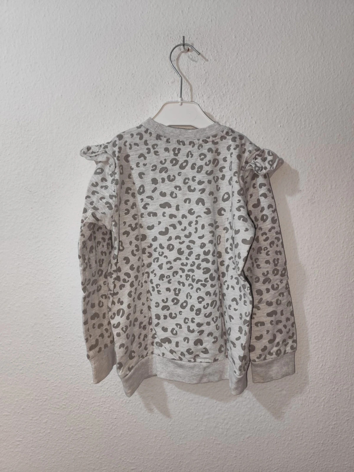 Conjunto de leopardo – Sinsay – taille 7 ans / 122 cm 2