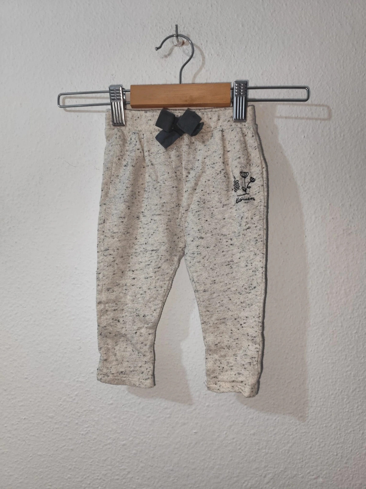 Pantalones Zara