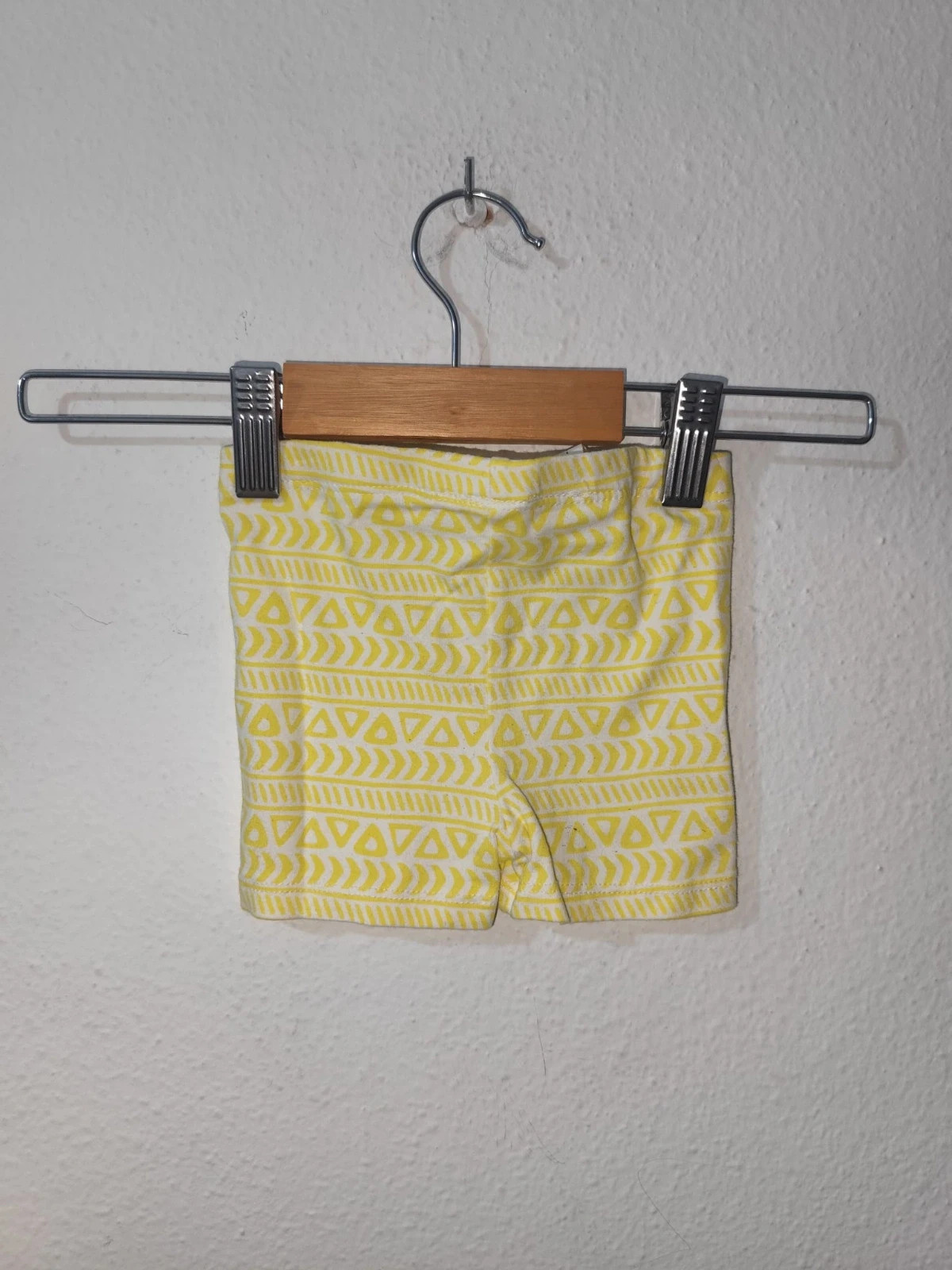 Short amarillo – TEX – taille 6-9 mois / 68 cm 2