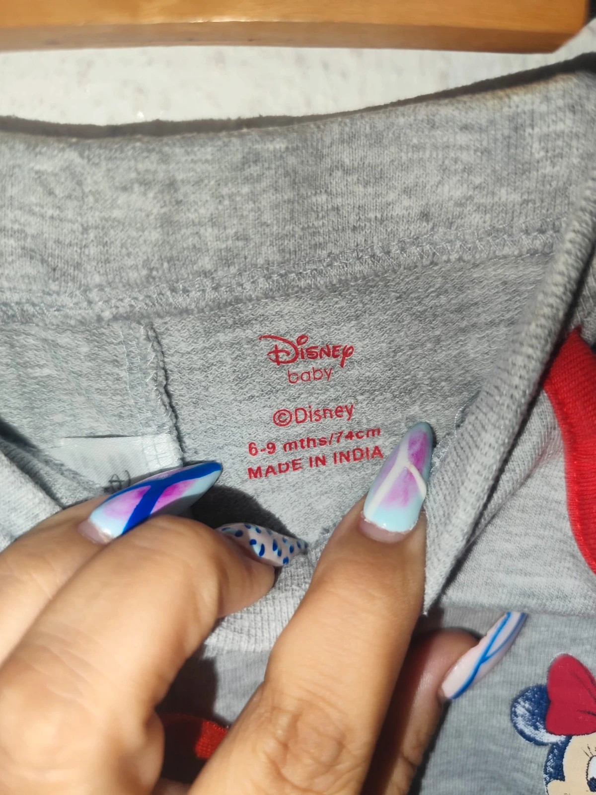 Short gris – Disney – taille 6-9 mois / 68 cm 3
