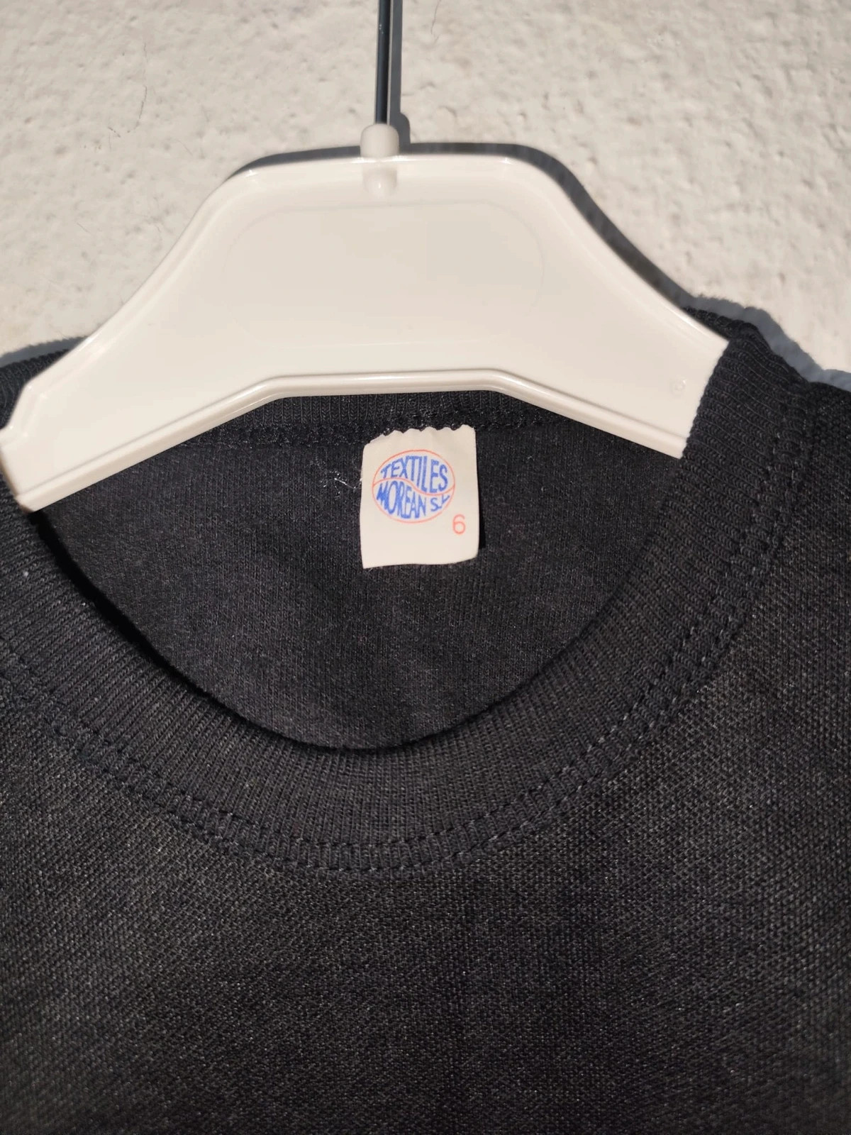 Camiseta negra – taille 6 ans / 116 cm 2