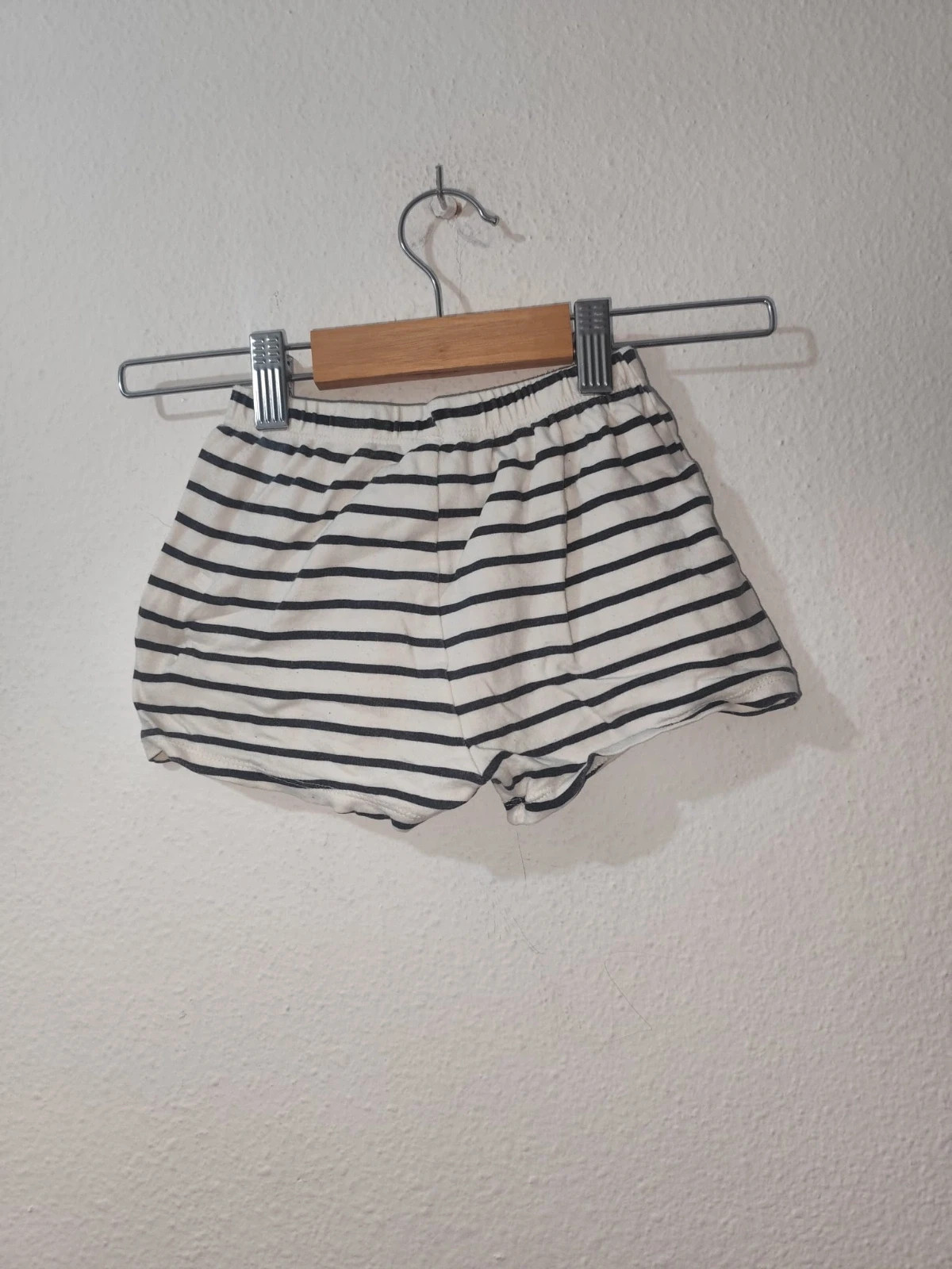 Short de rayas – taille 24-36 mois / 92 cm