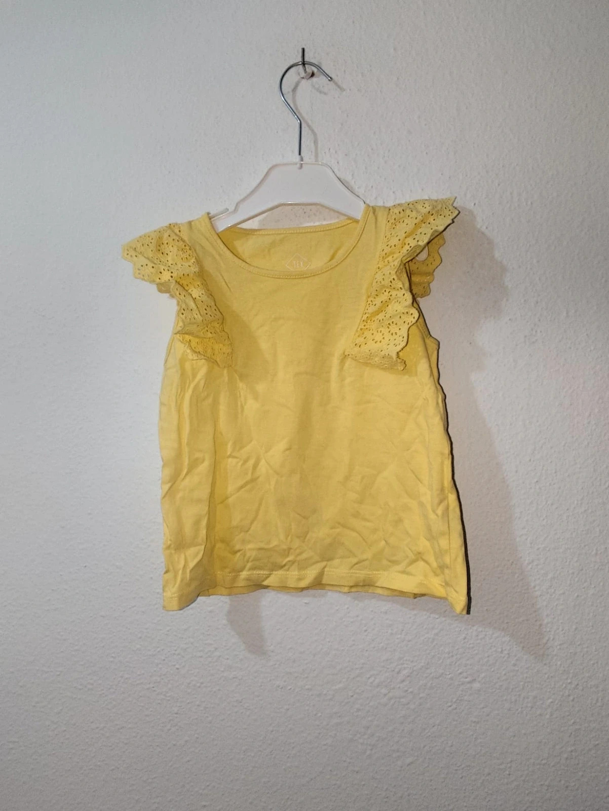 Camiseta amarilla