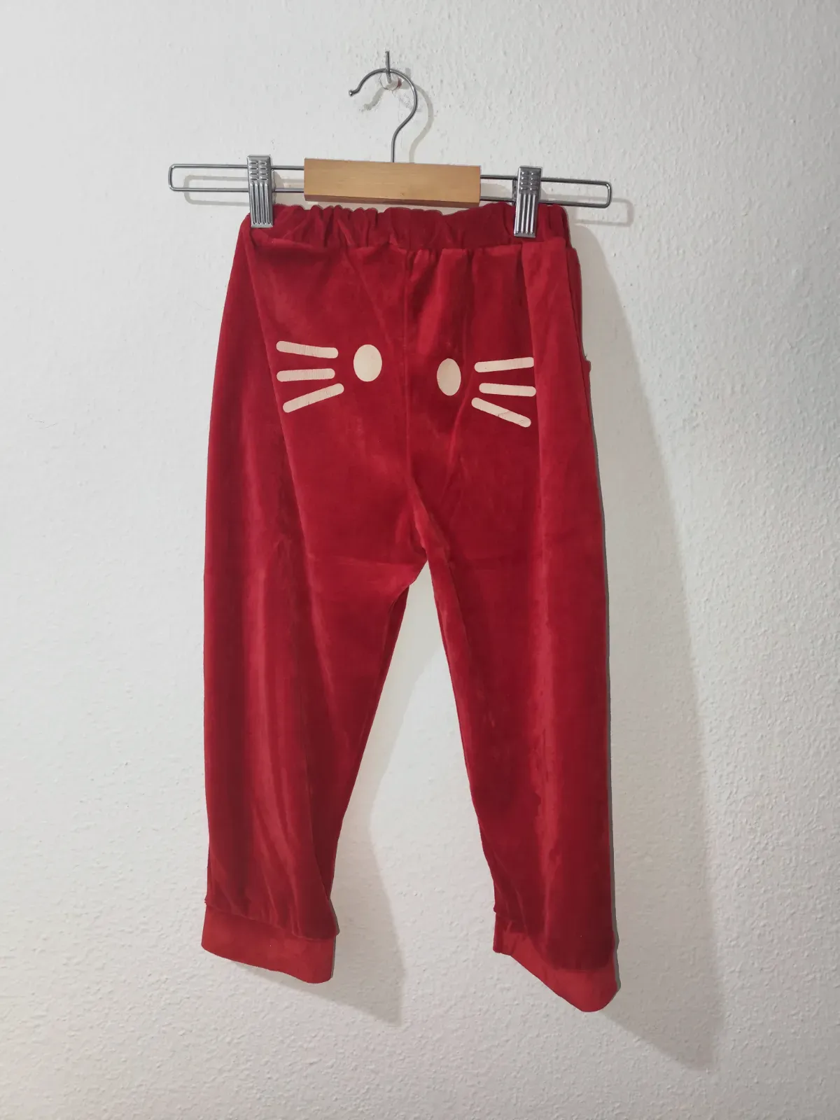 Pijama Hello Kitty  – sin marca – bleu clair – taille 6 años 4