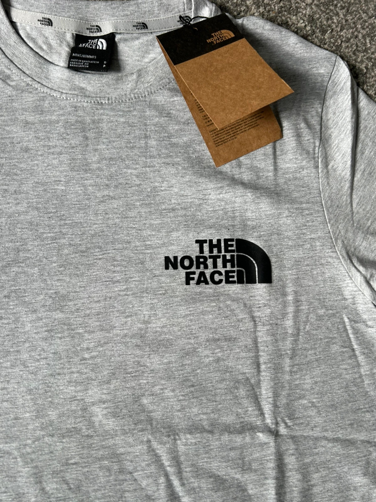 North Face T Shirt In Small – The North Face – taille S 3