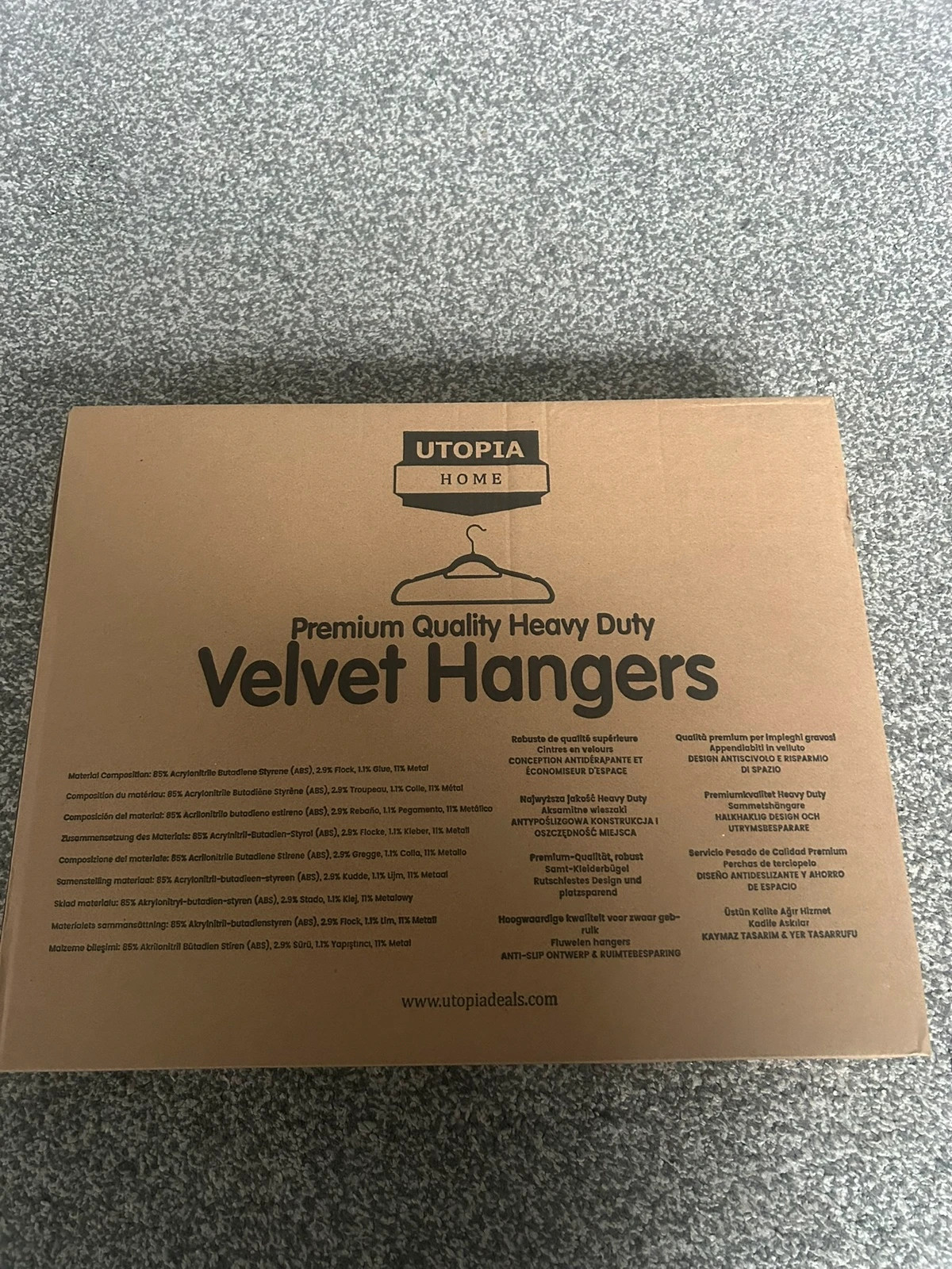 Velvet Hangers Black 20 Pack – UTOPIA