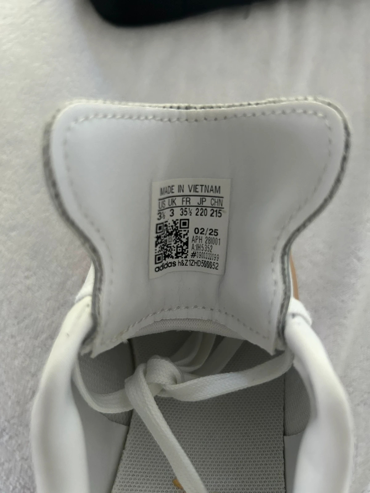 Adidas Stan Smith Size 3 Trainers – Classic Style, Excellent Condition – adidas Stan Smith – taille 3 5