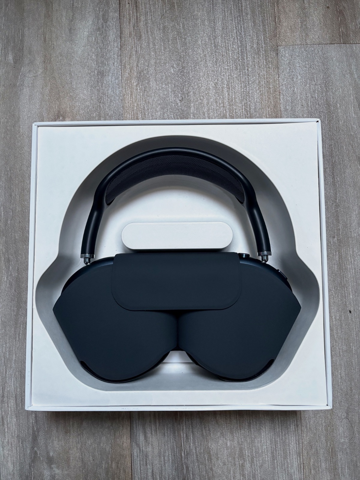 AirPods Max  – Apple 2