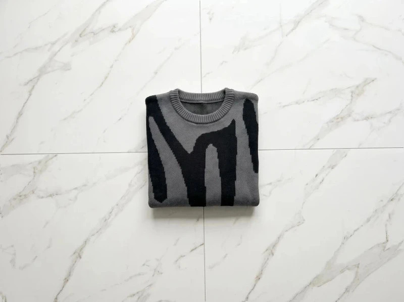 Pull noir et gris À motif graphique – Shein – taille S 3