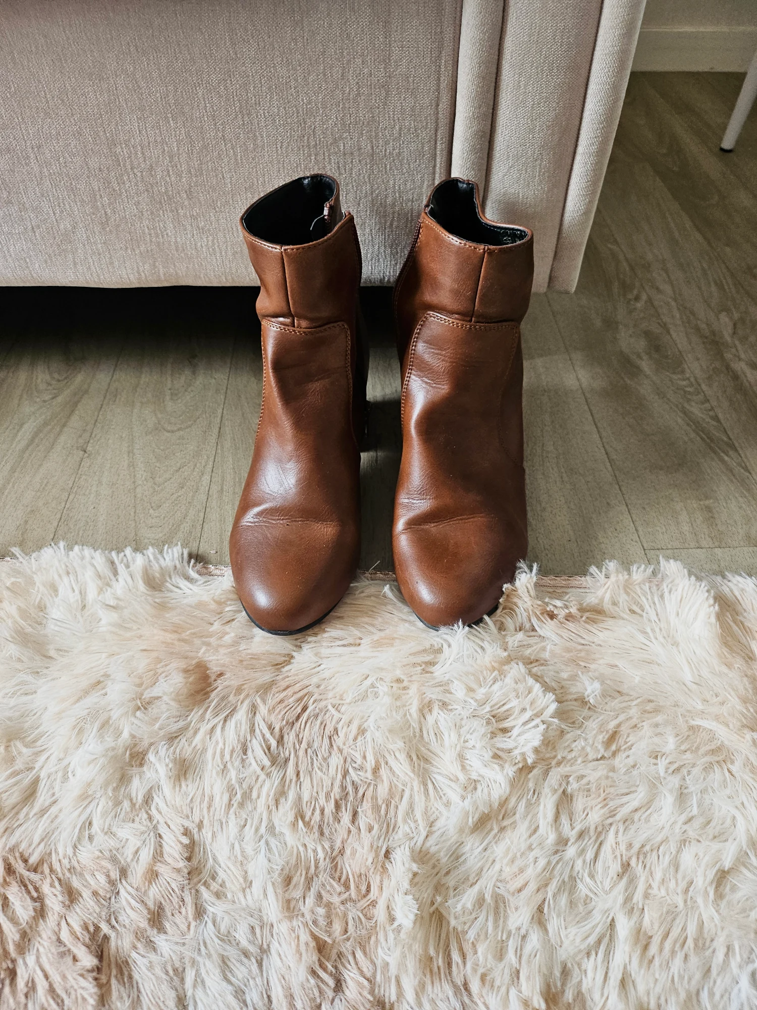 Bottines à talons marron en similicuir