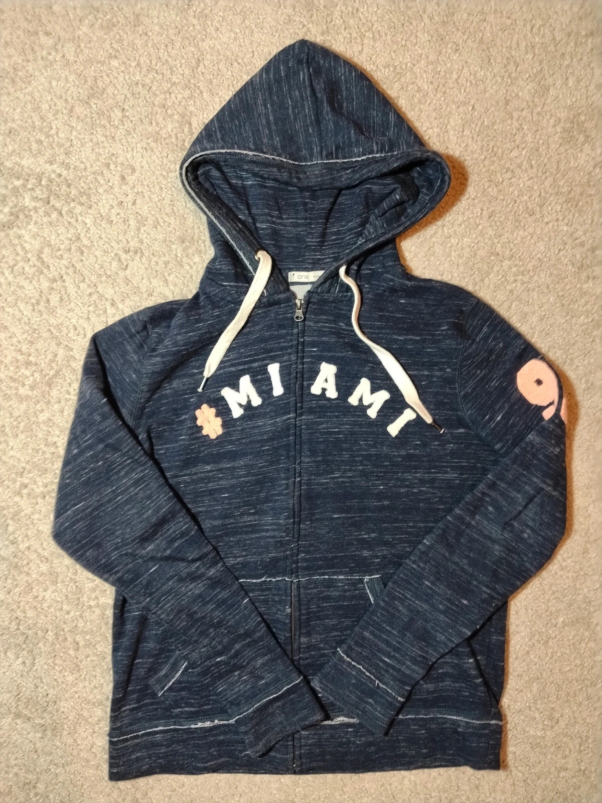 Sweat capuche pull femme one By Gémo taille M couleur Bleu marine