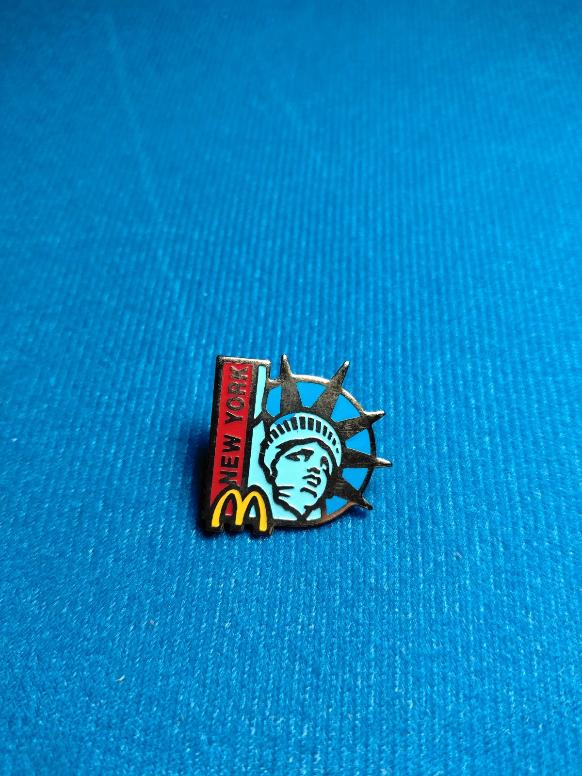 Pin's McDonald's New York Statue de la Liberte