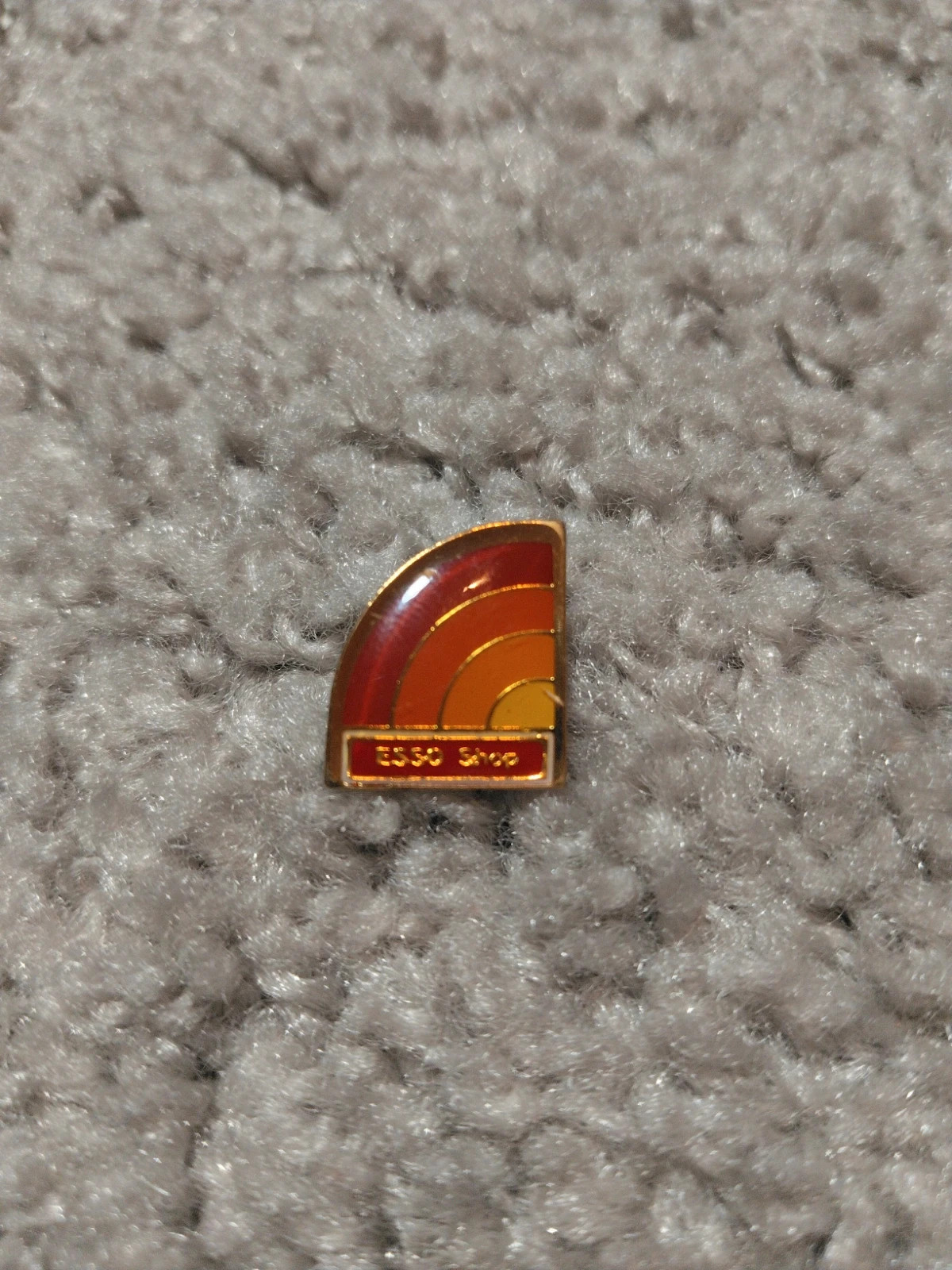Pin's vintage esso chop