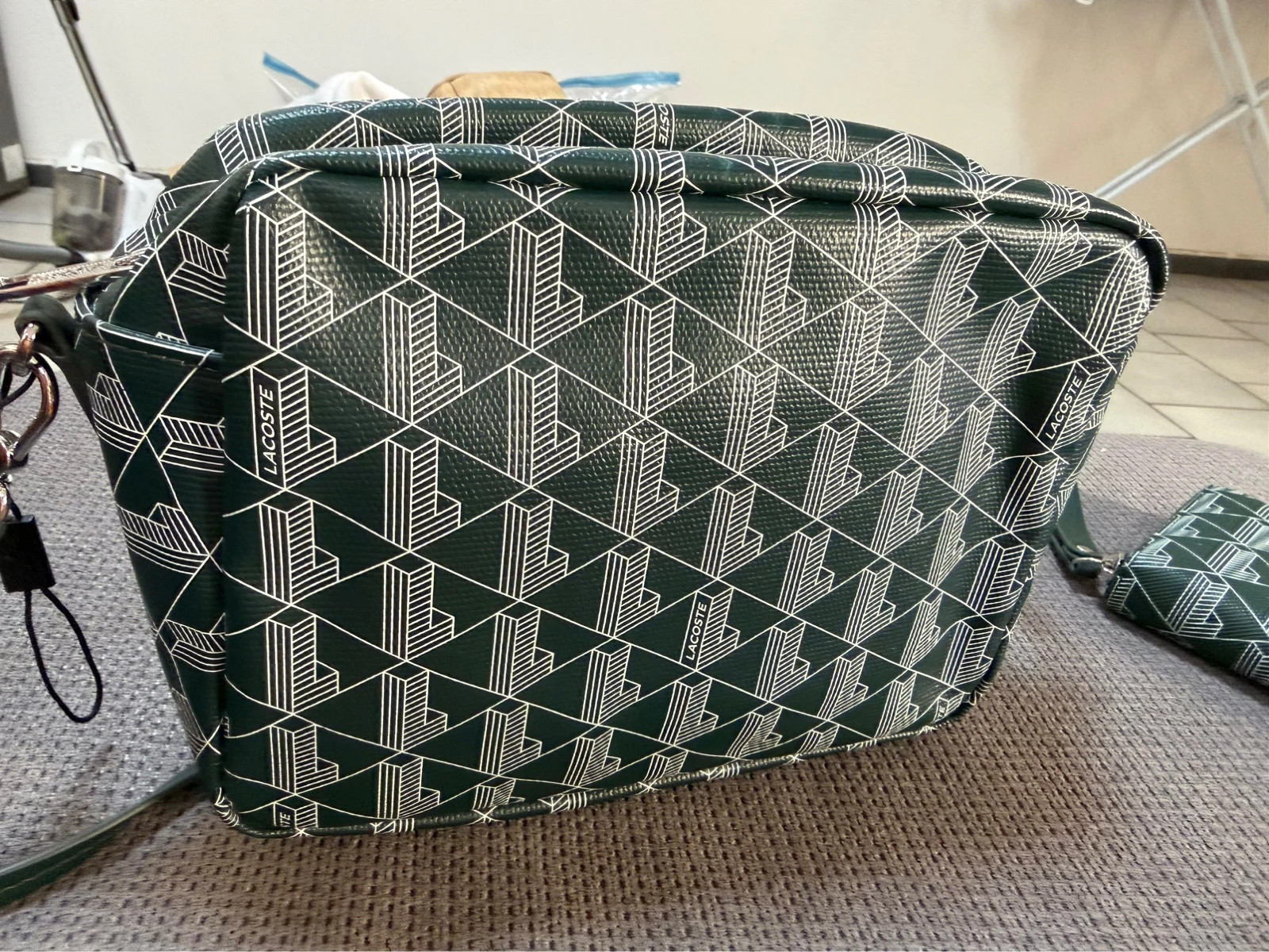 Sac Lacoste + son portefeuille – Lacoste 5