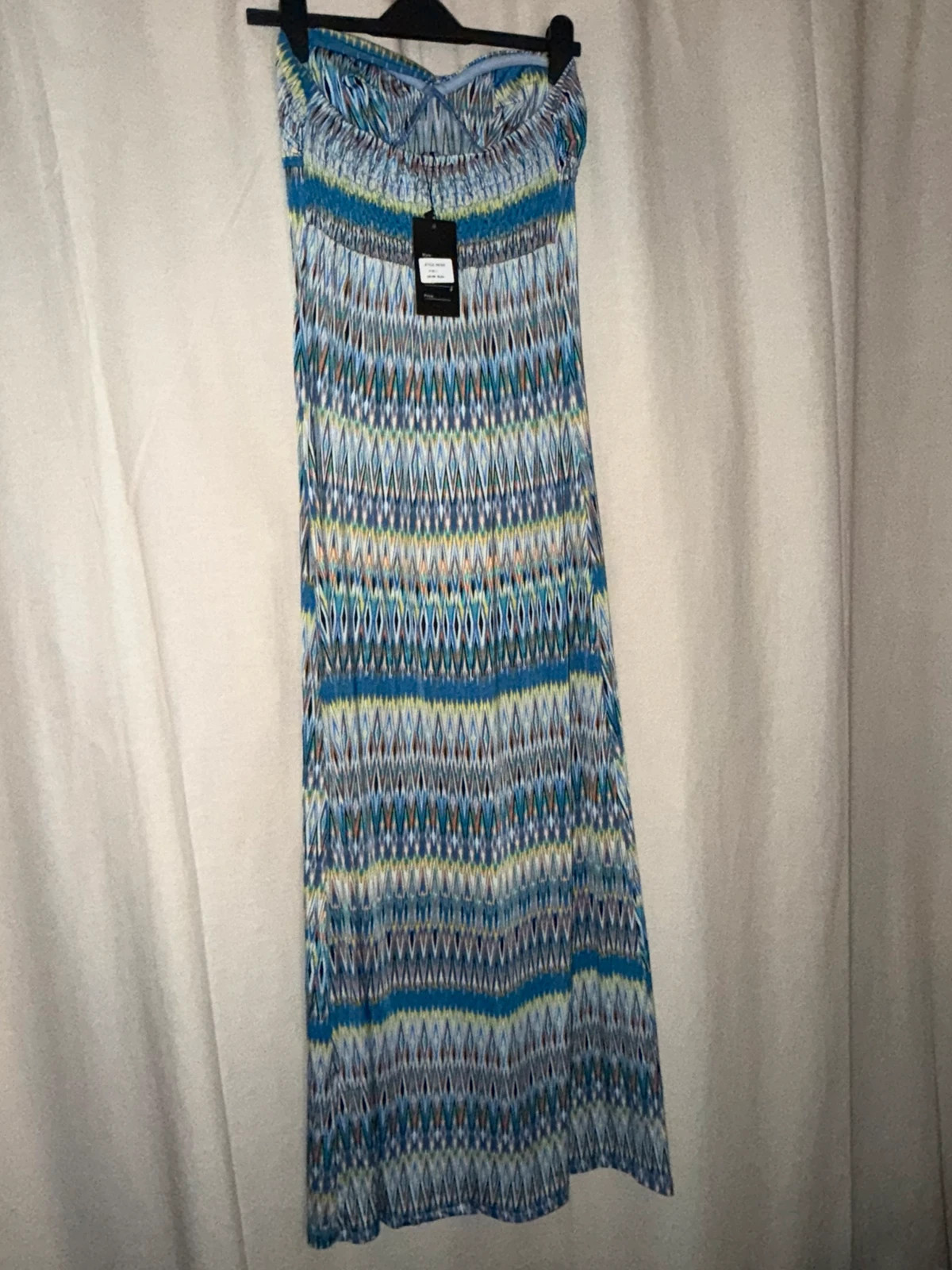 Robe sans bretelle – taille L / 40 / 12 2
