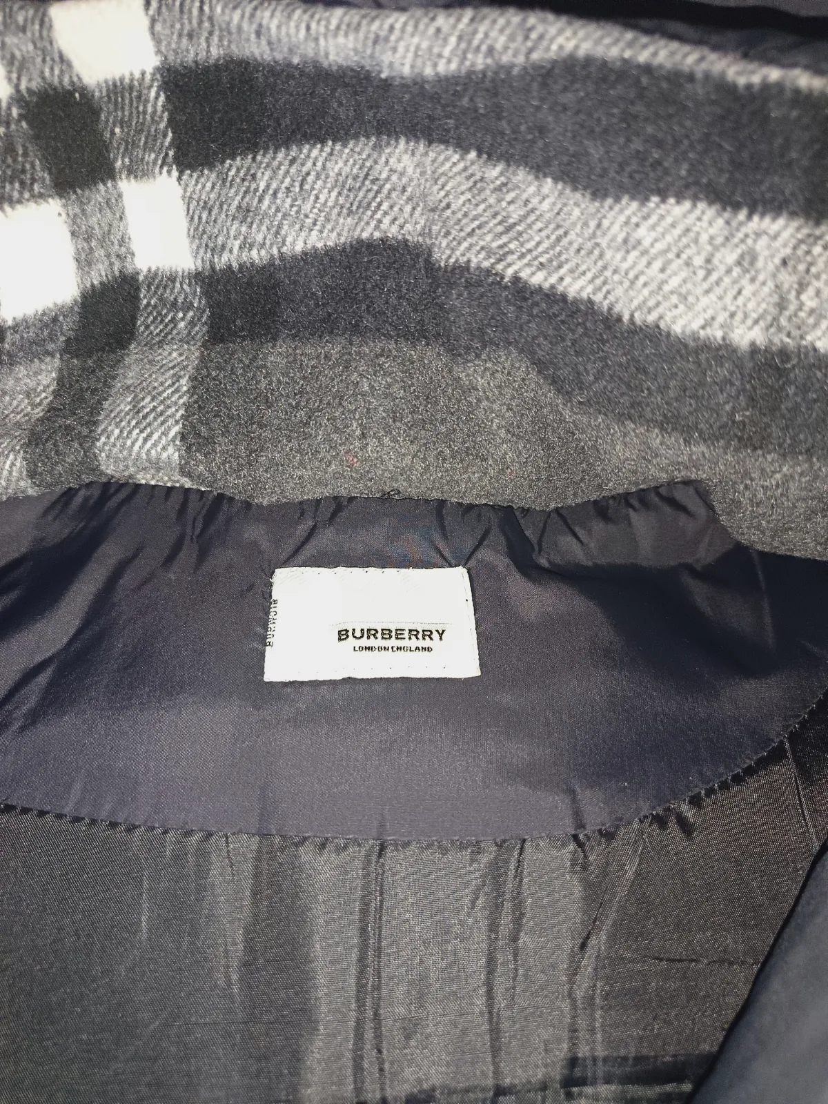 Doudoune Burberry Noir – Burberry – taille L 6