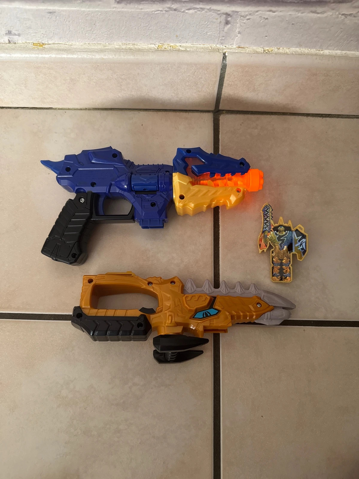 Power Rangers Dino Fury Gold Fury Blade Blaster – Power Rangers – taille Taille unique 3