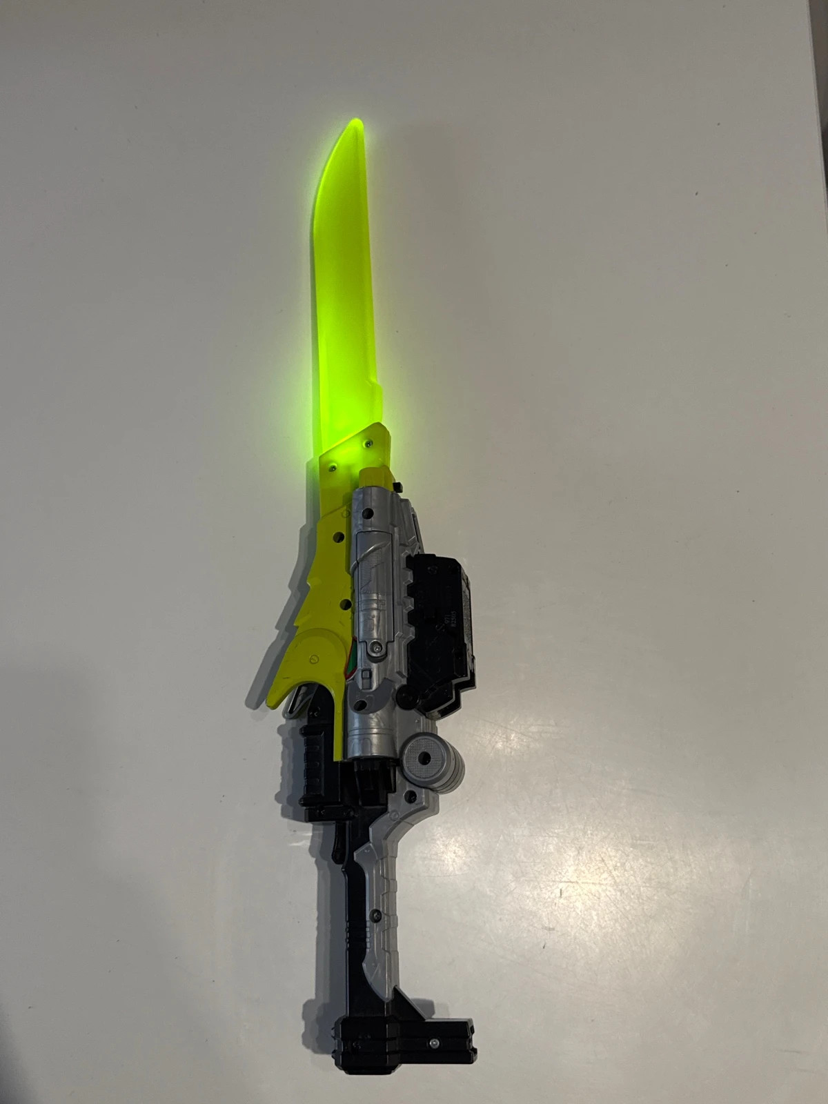 Power Rangers Dino Charge Deluxe Saber 45cm Bandai – Power Rangers – taille Taille unique 2