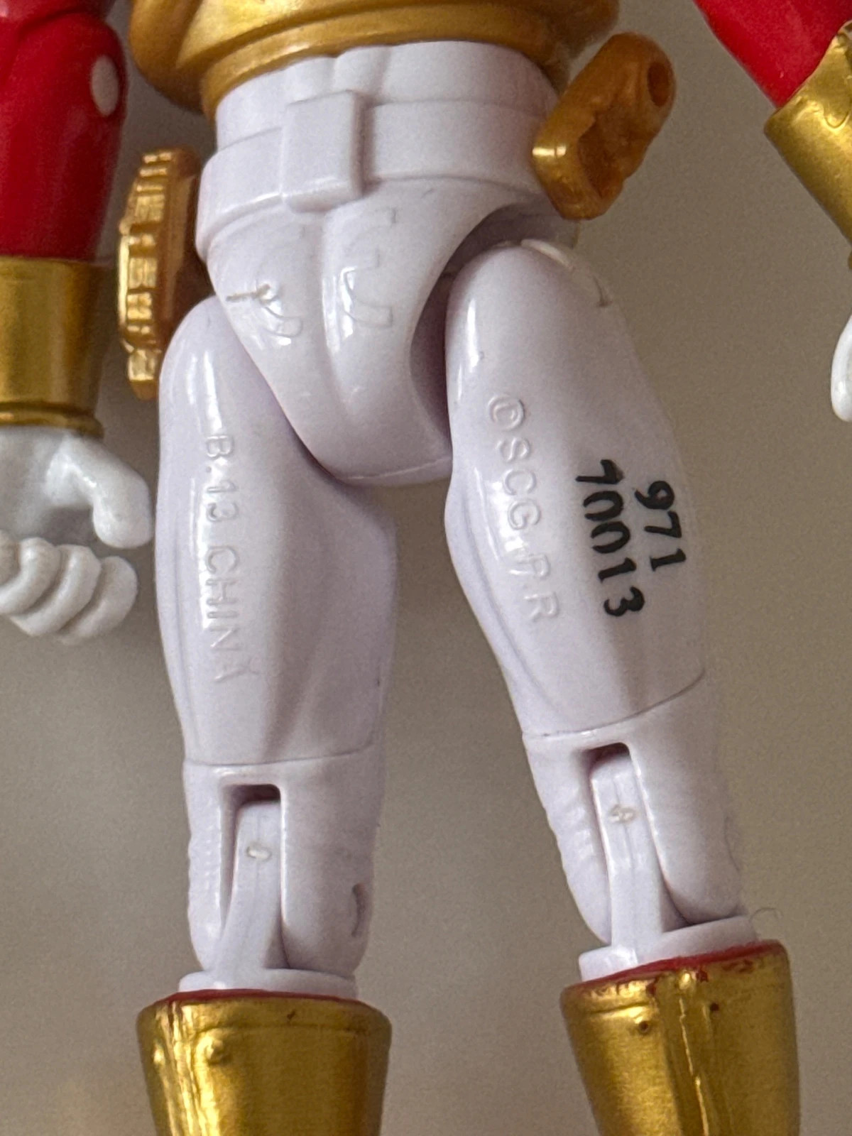 Bandai Power Rangers Megaforce Ultra Metallic Force Red Ranger Action Figure – Power Rangers – taille Taille unique 4