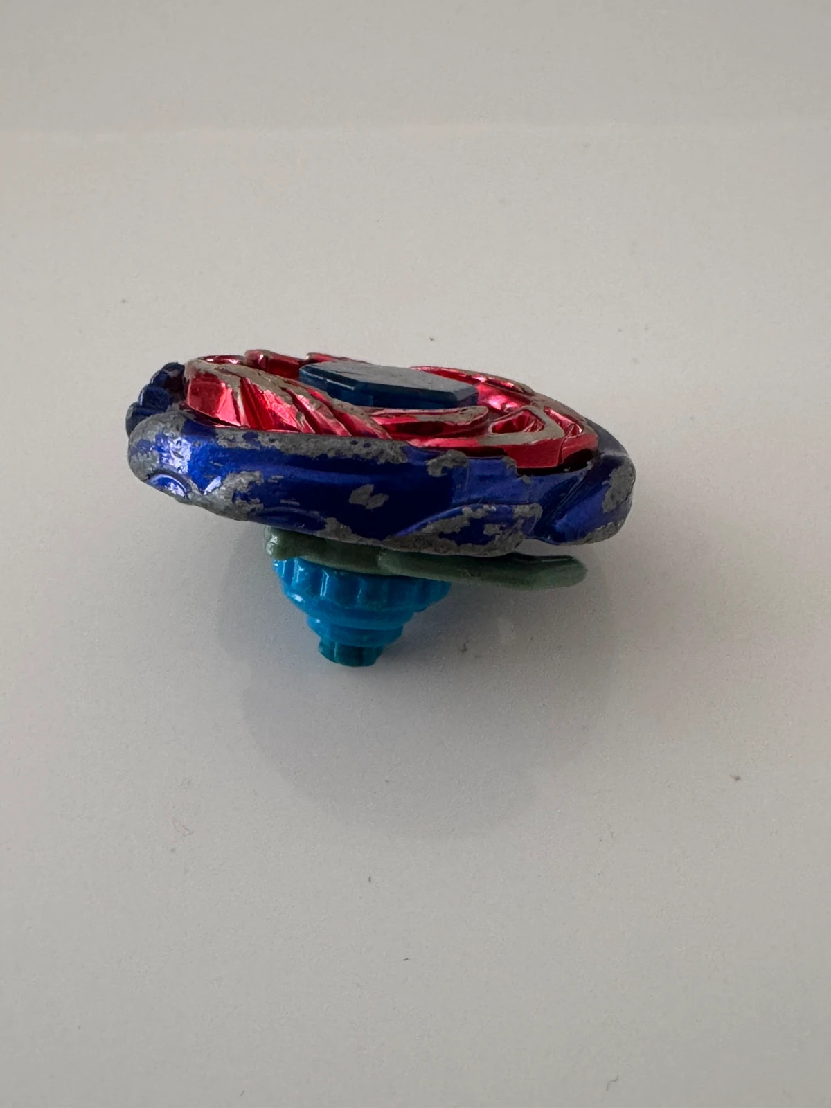 Hasbro Beyblade BB-28B Attack Storm Pegasus 105RF. 2010 – Beyblade – taille Prématuré, jusqu'à 44cm 3