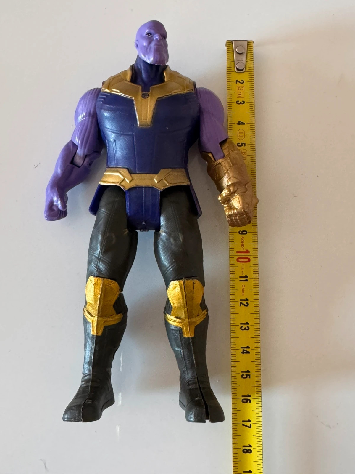 Figurine Thanos avec pouvoir lumineux 17cm – MARVEL AVENGERS – taille Prématuré, jusqu'à 44cm 5