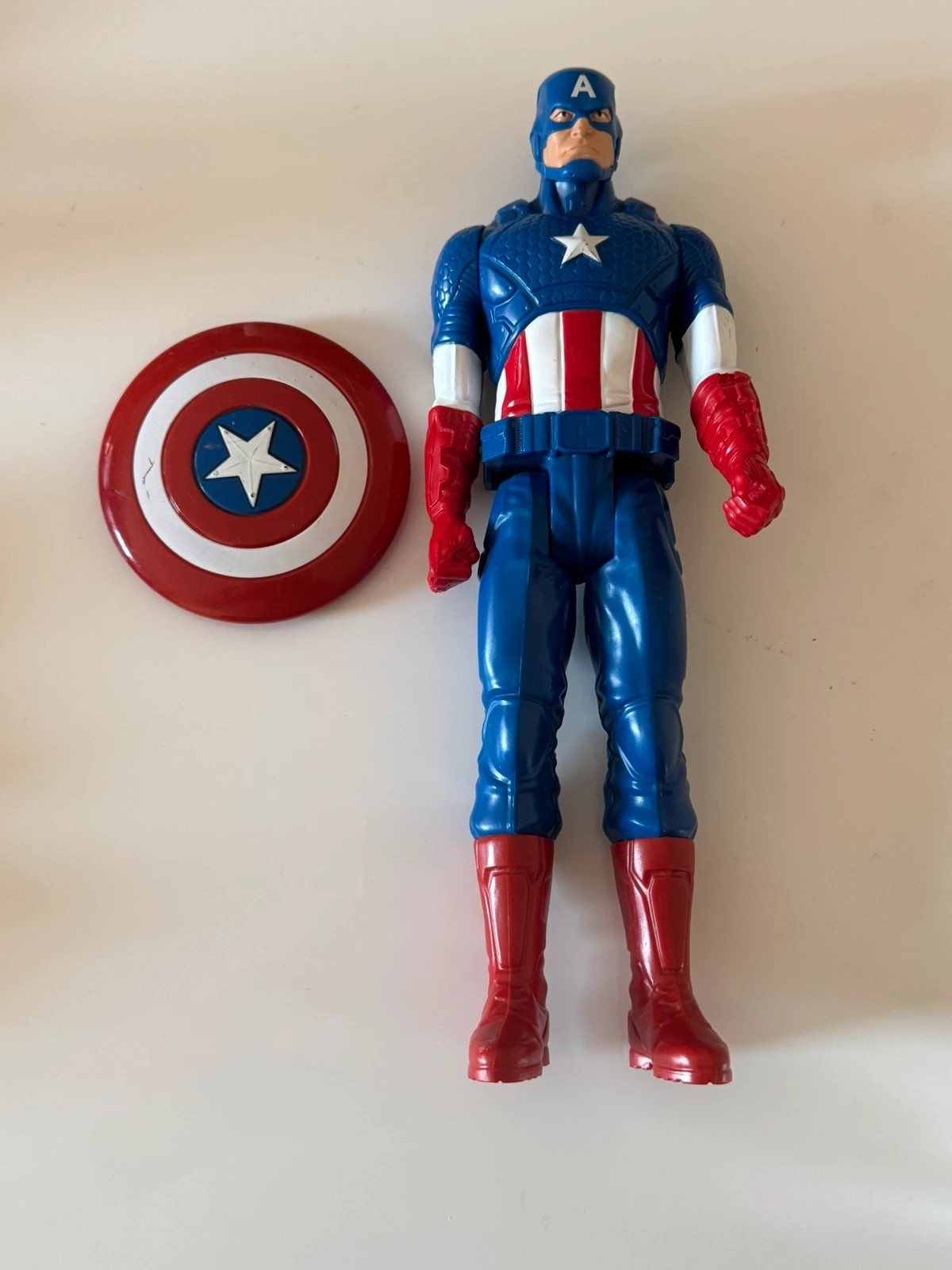 Figurine Capitaine America Marvel articulée et bouclier amovible 30cm – MARVEL AVENGERS – taille Prématuré, jusqu'à 44cm 5