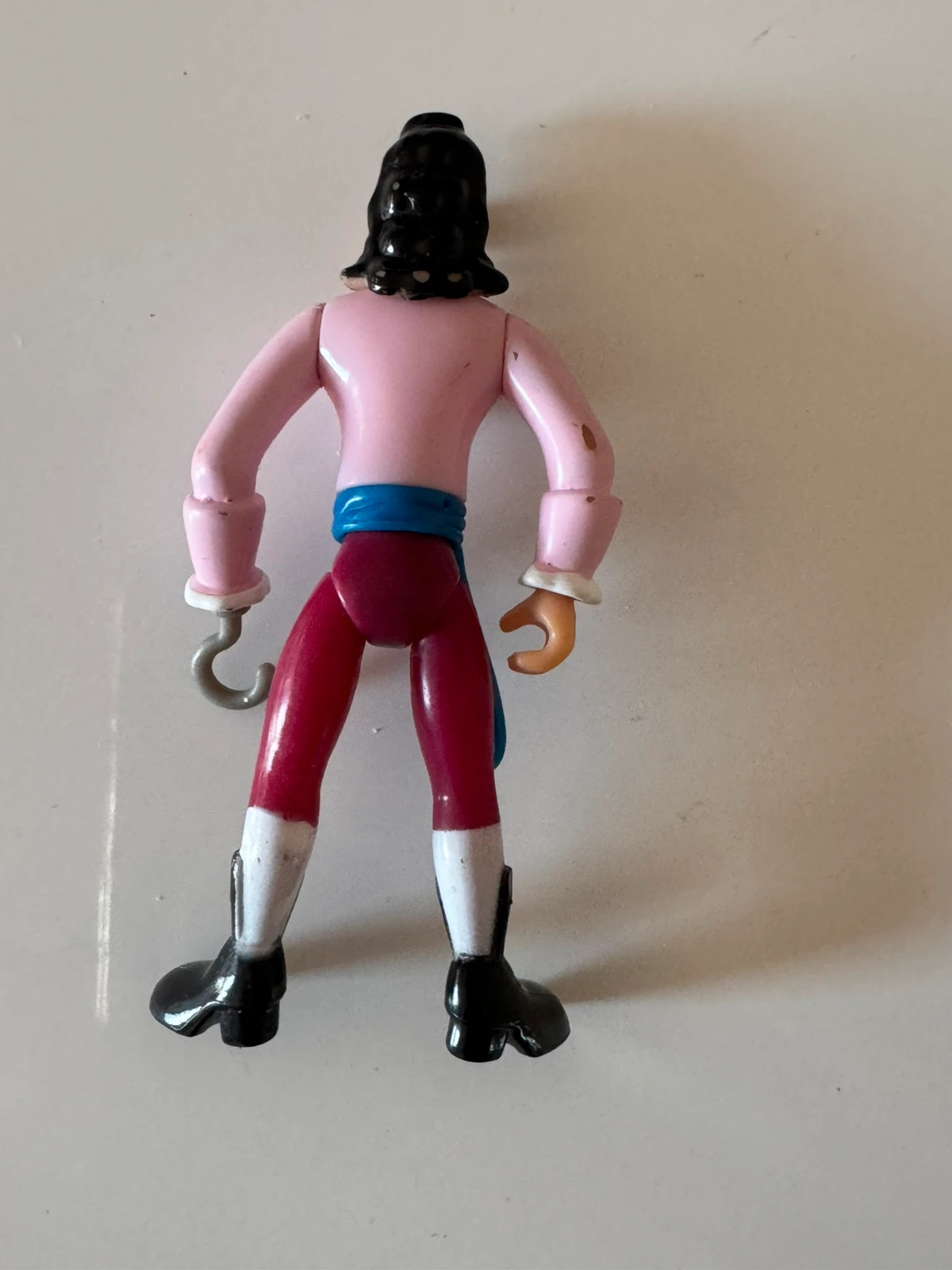 Figurine Capitaine Crochet . Disney Peter Pan – Disney – taille Prématuré, jusqu'à 44cm 2