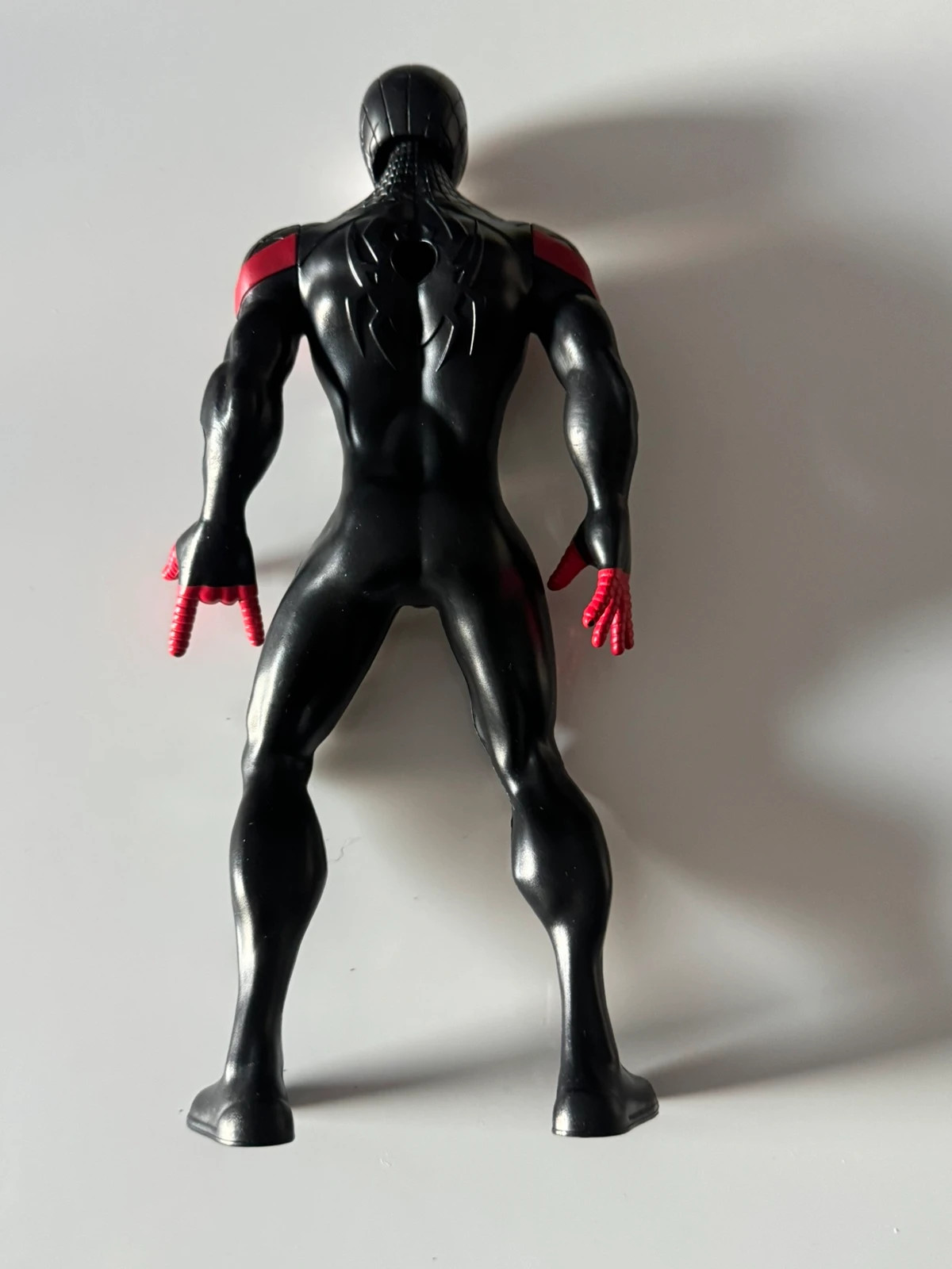 Figurine Miles Morales Spiderman Noir 24cm – MARVEL AVENGERS – taille Prématuré, jusqu'à 44cm 2