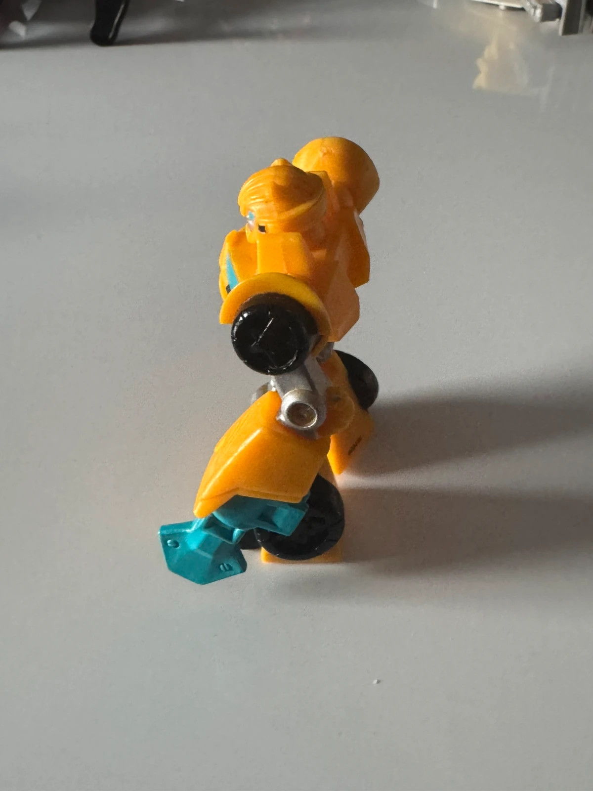 Figurine Bumblebee Transformers 9cm de 1999 – Transformers – taille Prématuré, jusqu'à 44cm 3