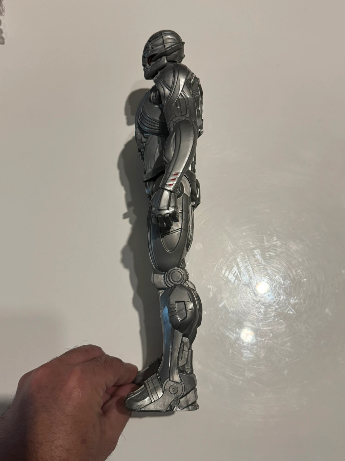 Figurine Ultron Marvel Avengers 2015 électronique lumineux et parlant – MARVEL AVENGERS – taille Prématuré, jusqu'à 44cm 2