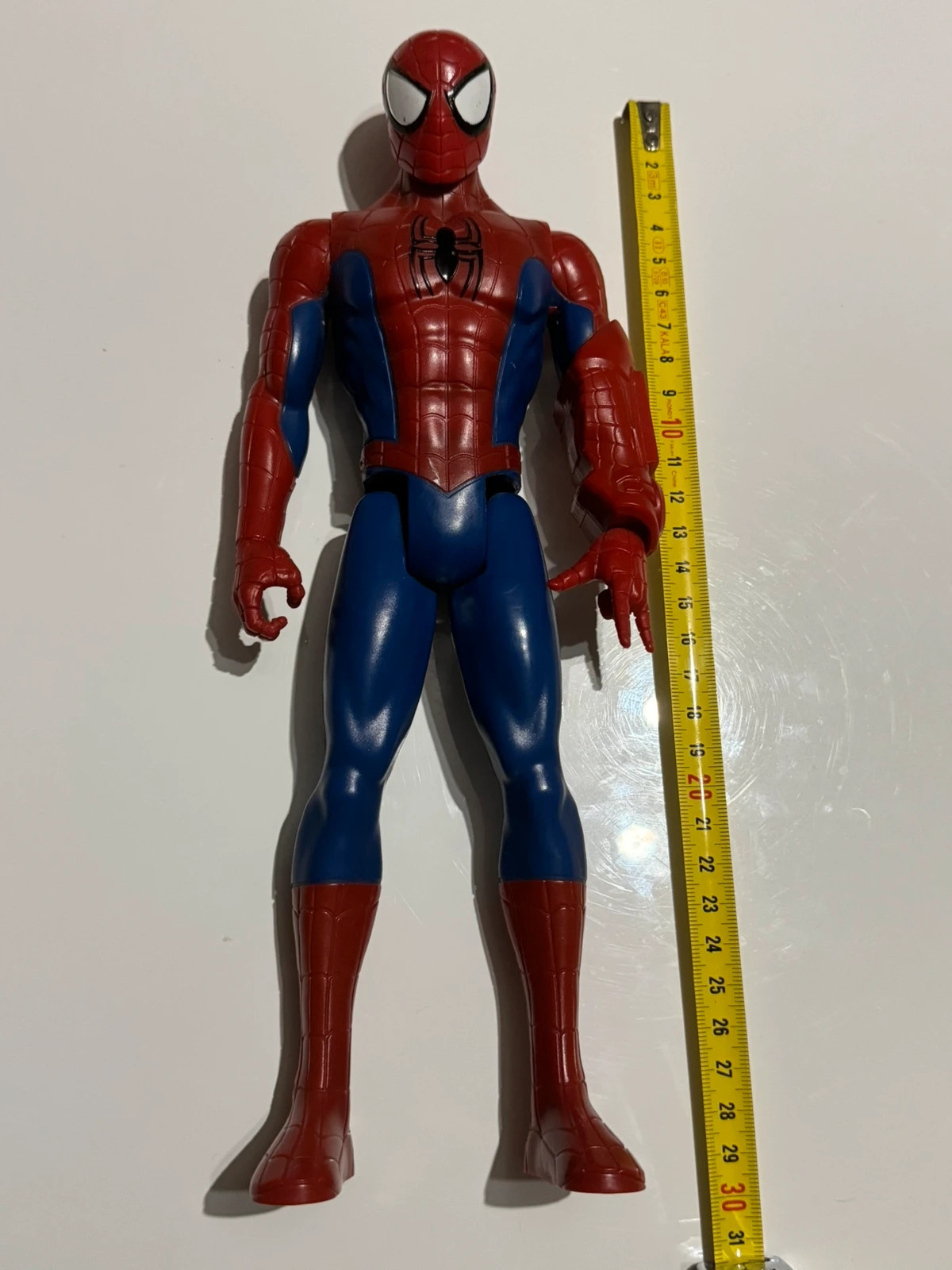 Figurine Spiderman Titan Héros 30cm – MARVEL AVENGERS – taille Prématuré, jusqu'à 44cm 4