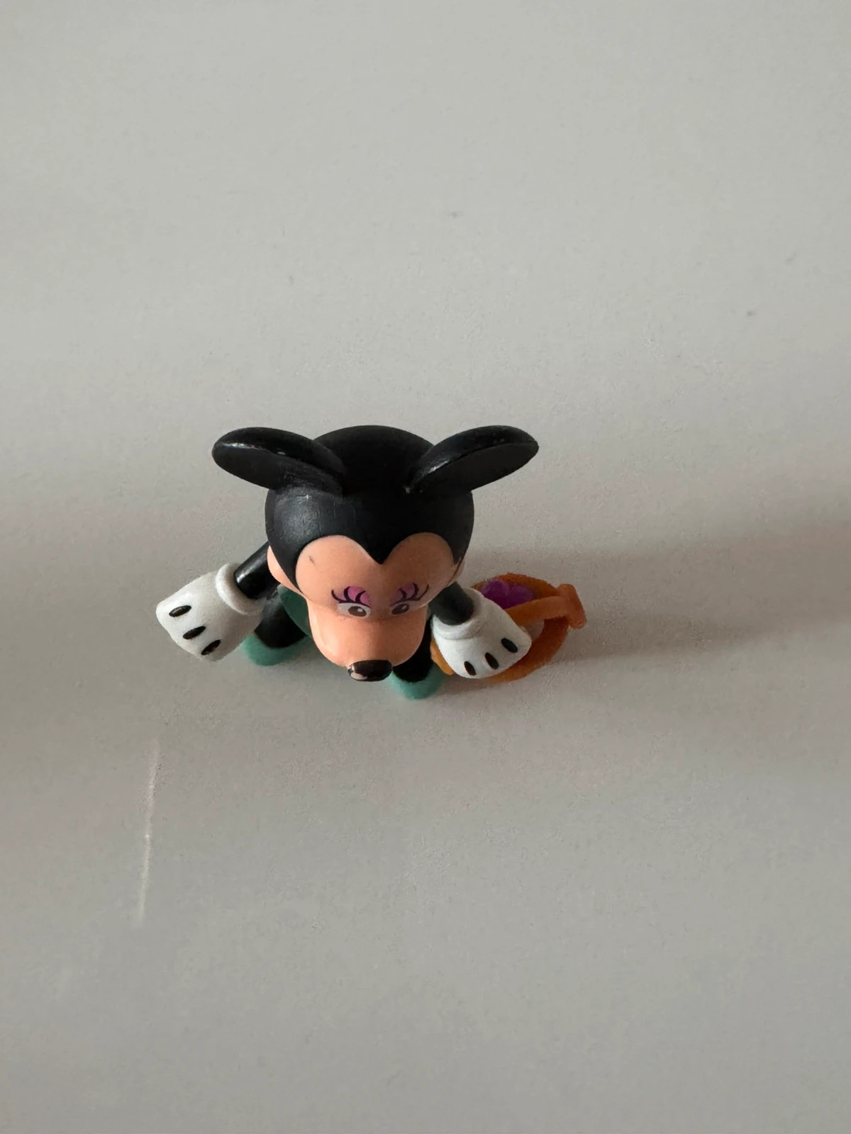 Figurine Minnie Mousse avec panier – Disney – taille Prématuré, jusqu'à 44cm 3