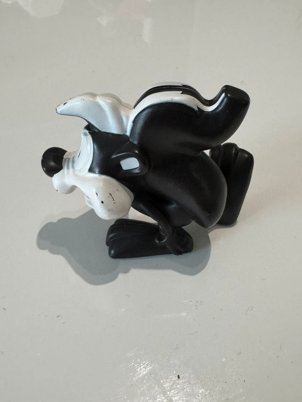 Figurine Pépé le Putois Looney Tunes – Looney Tunes – taille Prématuré, jusqu'à 44cm 2