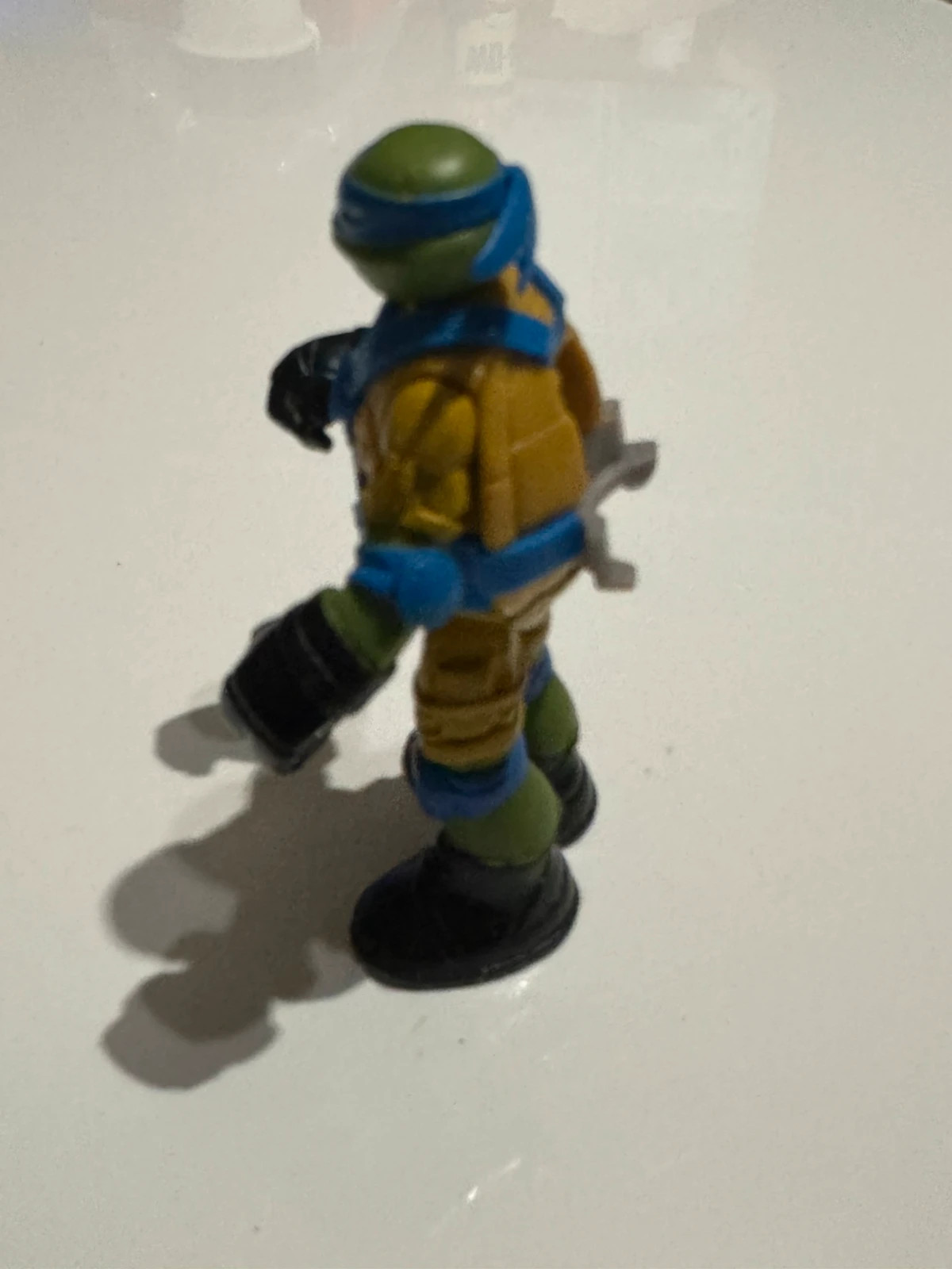 Figurine Leonardo Tortue Ninja 2012 11cm – Tortues Ninja – taille Prématuré, jusqu'à 44cm 2