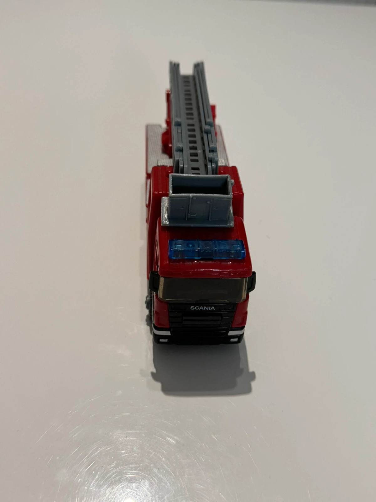 Camion Pompiers 1/64 en bon état – Harmony 2