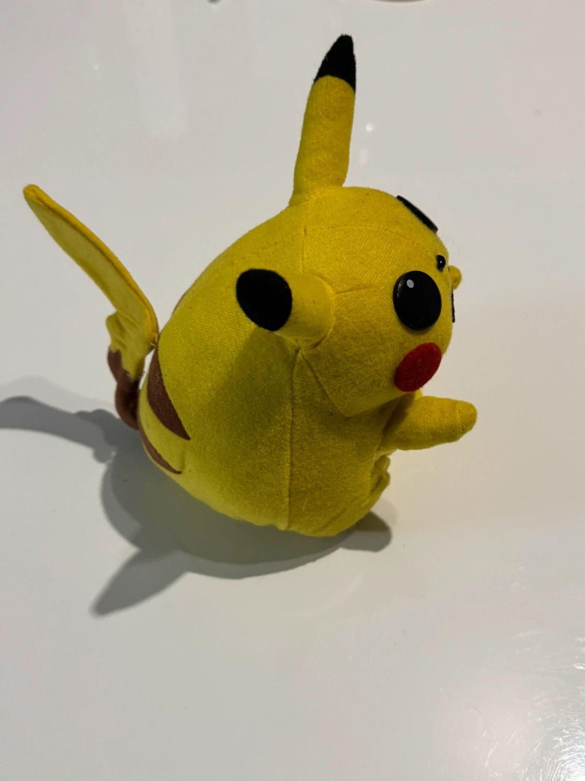 Pokémon Pikachu peluche 18cm – Pokémon – taille Prématuré, jusqu'à 44cm 4