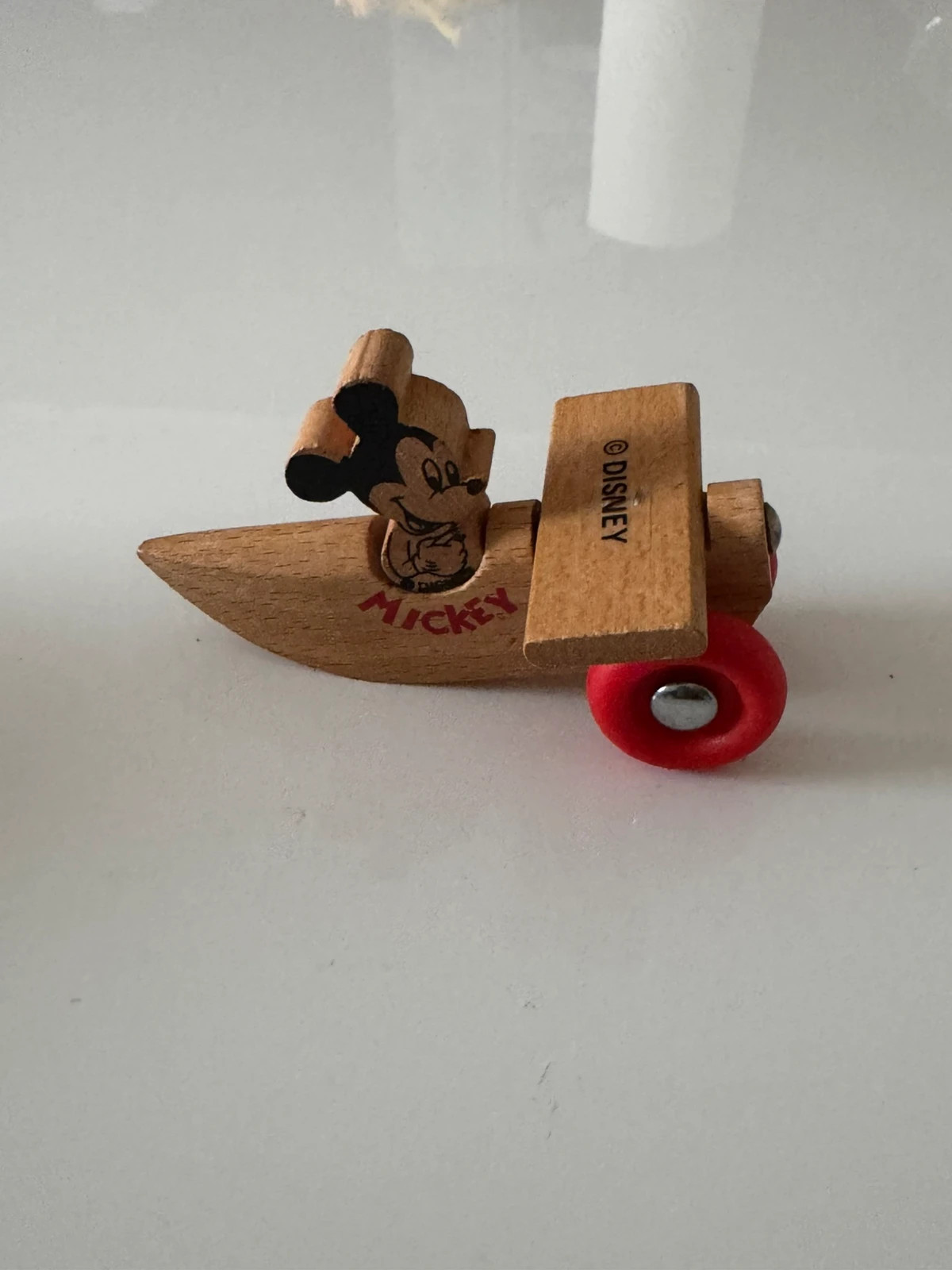 Jouet en bois Mickey Disney – Vilac – taille Prématuré, jusqu'à 44cm 3