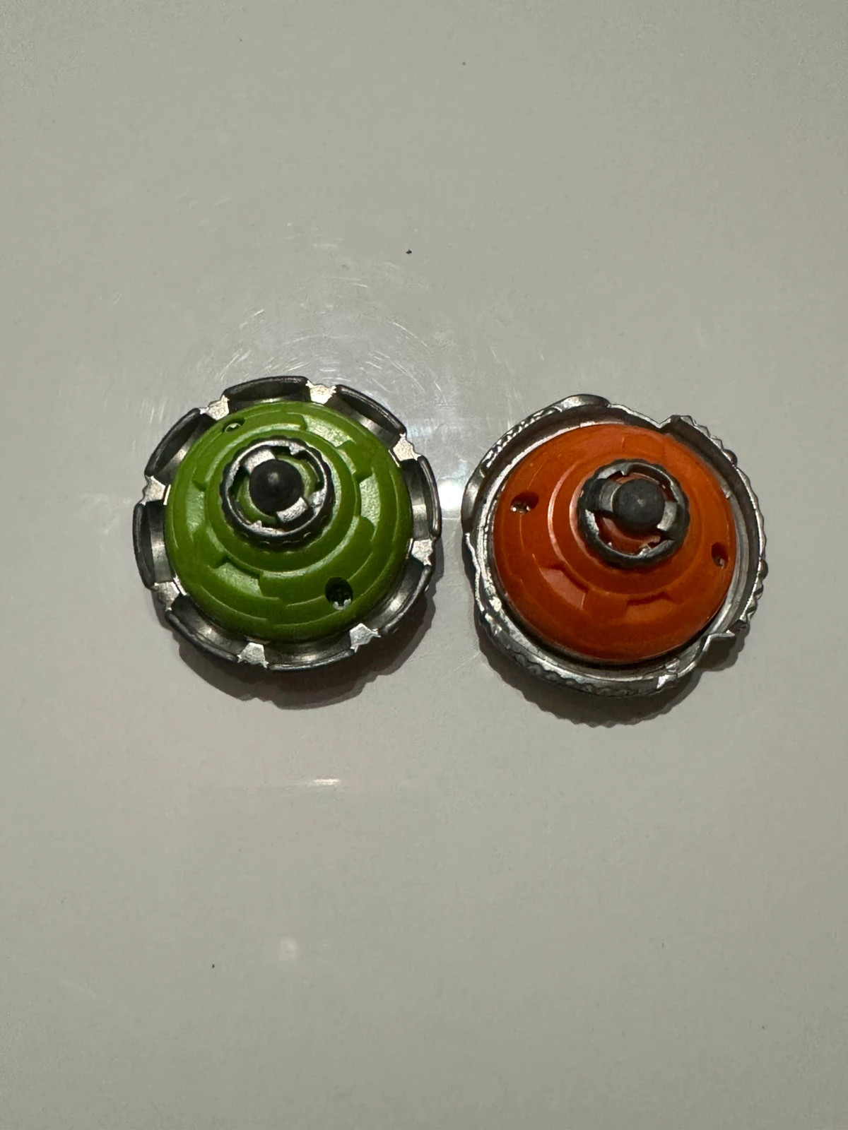 Lot de 2 toupies style Beyblade – Toupie – taille Prématuré, jusqu'à 44cm 2