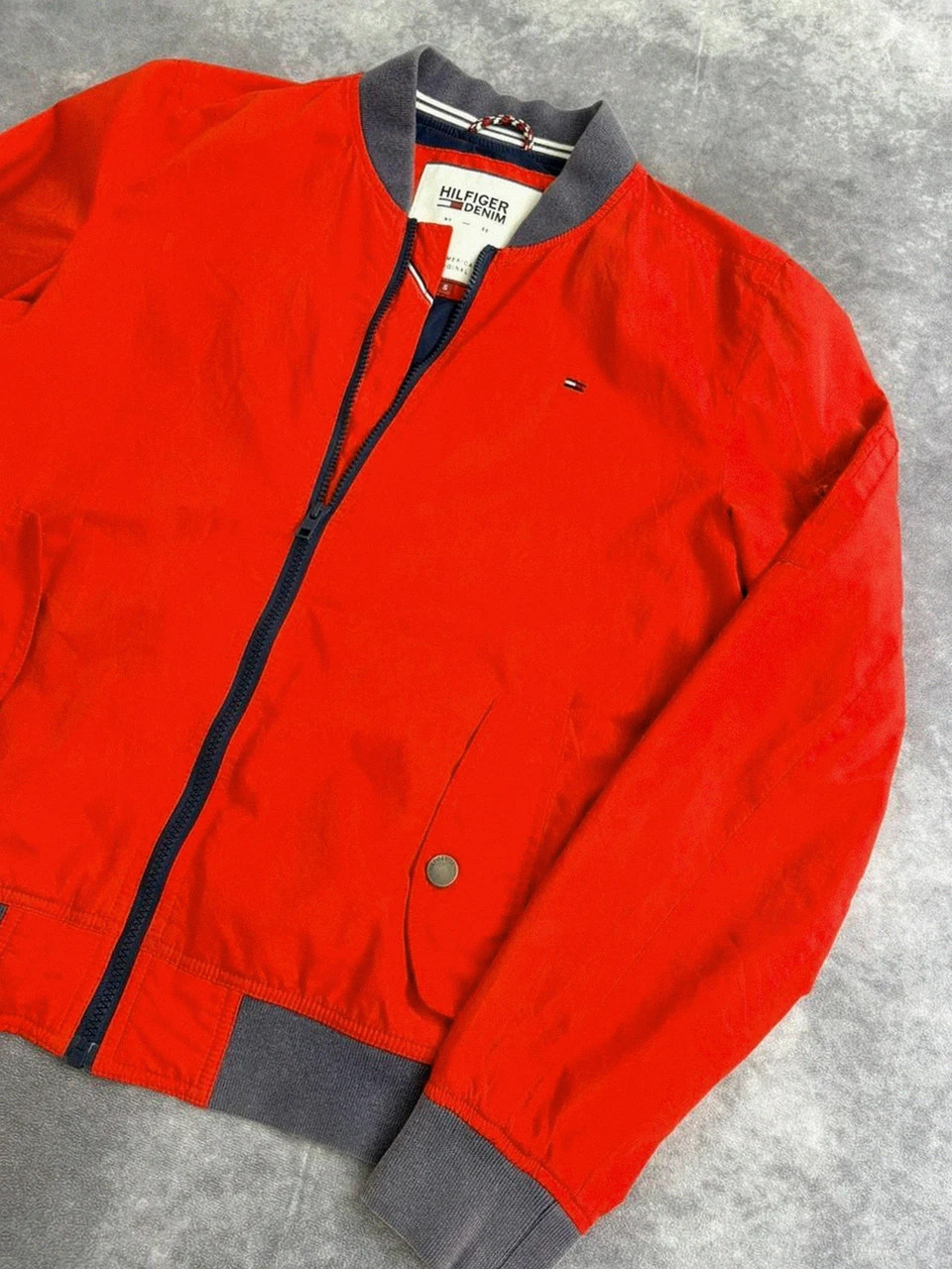 Bomber Jacket Red Tommy Hilfiger Denim S Vintage Streetwear Zip🌺 – Tommy Hilfiger – taille S 2