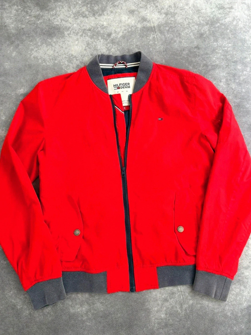 Bomber Jacket Red Tommy Hilfiger Denim S Vintage Streetwear Zip🌺 – Tommy Hilfiger – taille S
