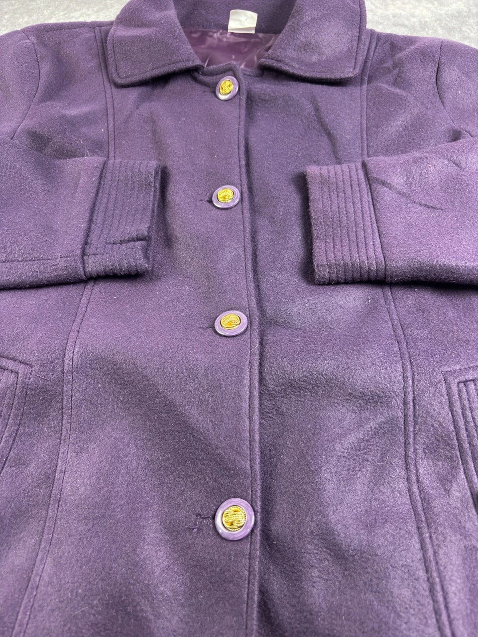 Vintage Purple Wool Blend Button Down Coat Warm Winter Jacket Collar Outerwear Women Size L – Vintage Dressing – taille L / 40 / 12 4