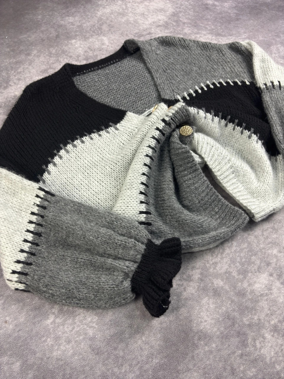 Vintage Black Grey White Geometric Knit Cardigan Button Front Y2K Retro Casual Sweater – taille Taille unique 4