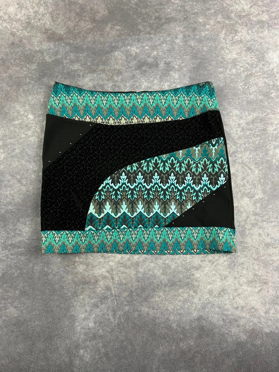 Original Hovikki Collection Black Turquoise Geometric Mini Skirt Size 36 Y2K Retro Streetwear – Hovikki Collection – taille S / 36 / 8