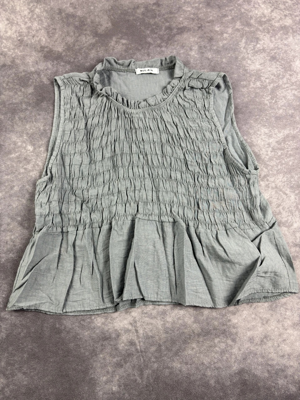 Mulaya Original Grey Smocked Sleeveless Peplum Top Y2K Streetwear Size 1 – Vintage Dressing – taille Taille unique