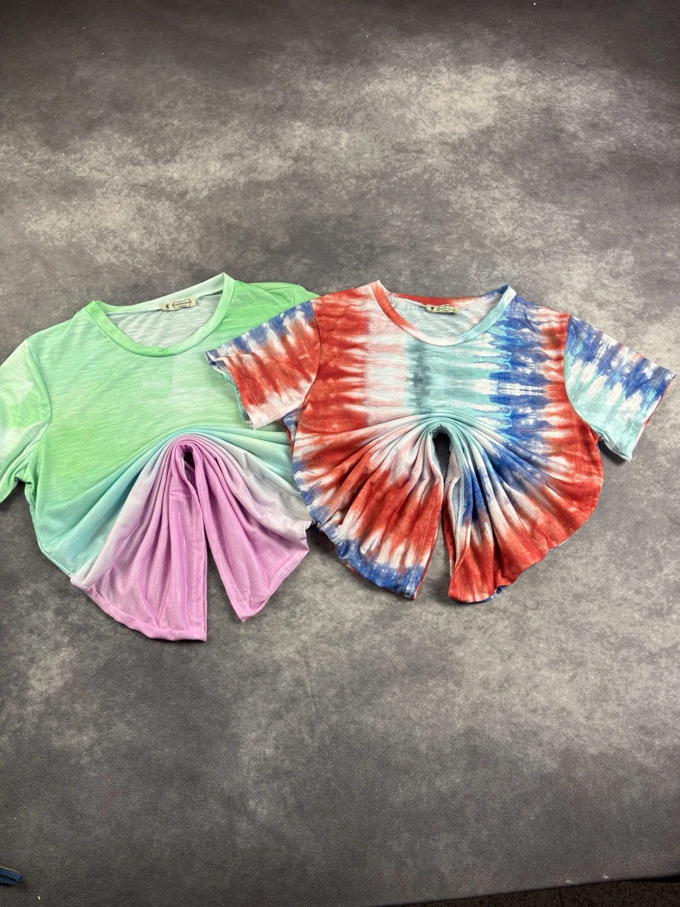 Lot 2 Original vintage Tie Dye Cutout T-Shirt Y2K Streetwear Multicolor Size M