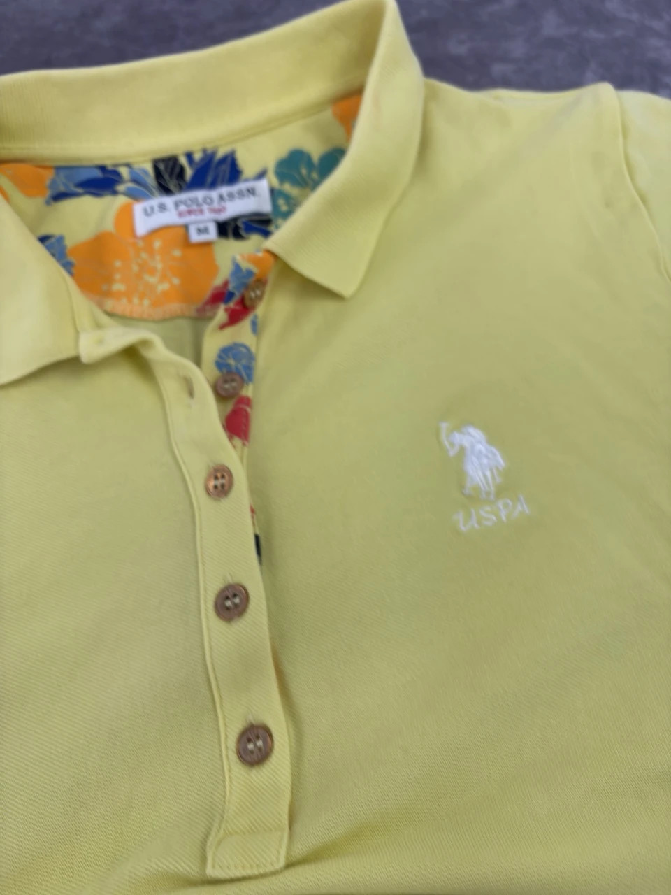 U.S. Polo Assn Yellow Floral Collar Polo Shirt Embroidered Logo Size M – U.S. Polo Assn. – taille M 2