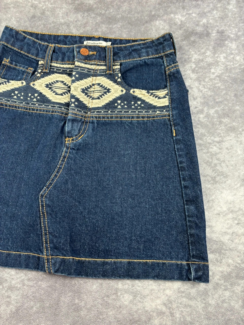 Denim Skirt with Geometric Embroidered Details Casual Style🌺 – Stradivarius – taille XS / 34 / 6 2